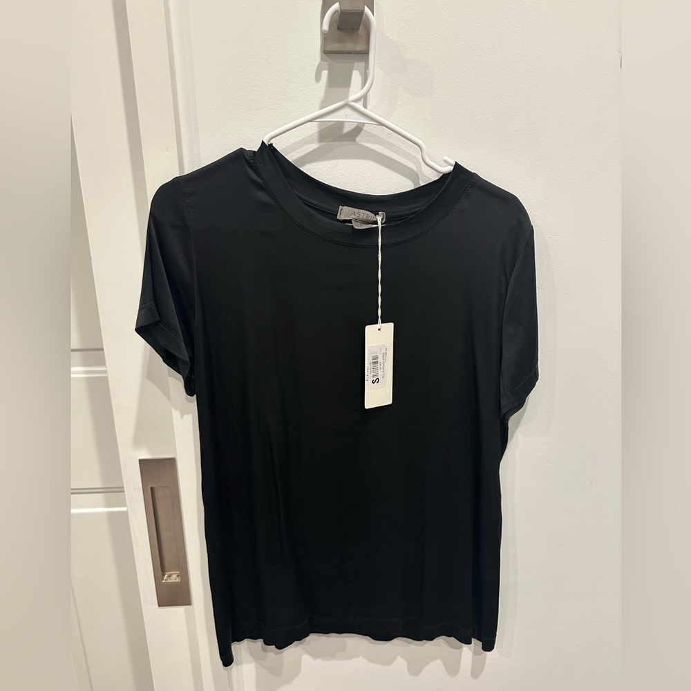 NWT Astrid Elegant Black Short Sleeve Women's Tee- S
